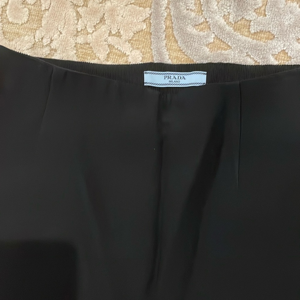 Prada black skirt size 38